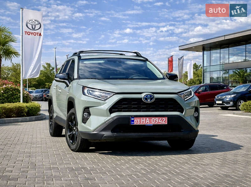 Позашляховик / Кросовер Toyota RAV4 2020 в Ставищі