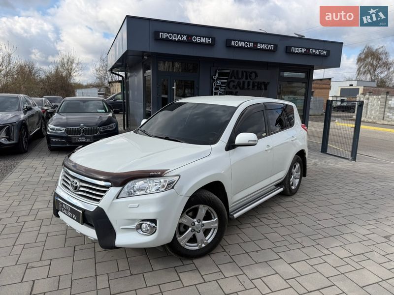 Позашляховик / Кросовер Toyota RAV4 2010 в Рівному Позашляховик / Кросовер Toyota RAV4 2010 в Рівному