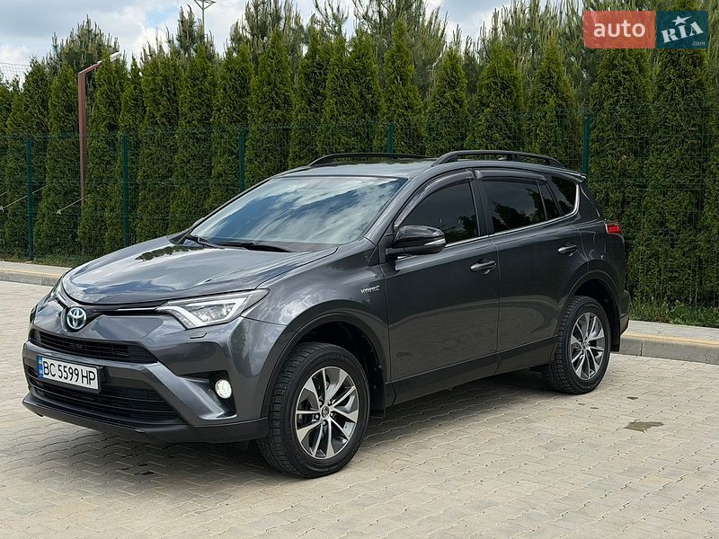 Внедорожник / Кроссовер Toyota RAV4 2018 в Одессе