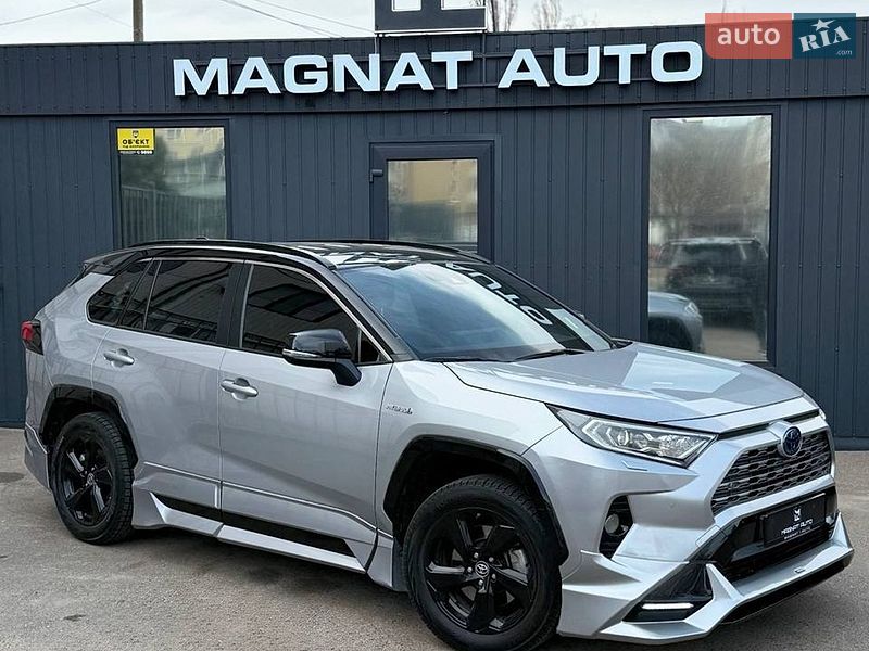 Внедорожник / Кроссовер Toyota RAV4 2021 в Одессе
