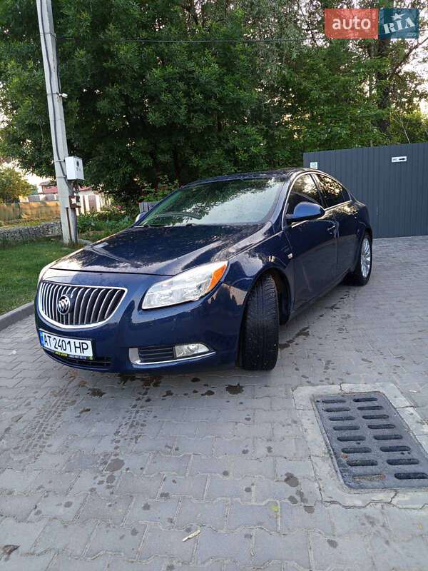 Седан Buick Regal 2010 в Бурштыне
