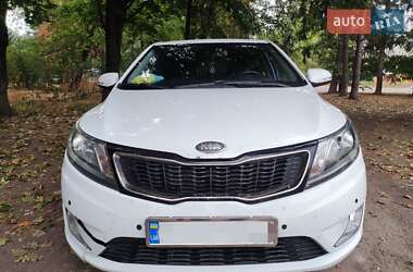 Седан Kia Rio 2013 в Украинке