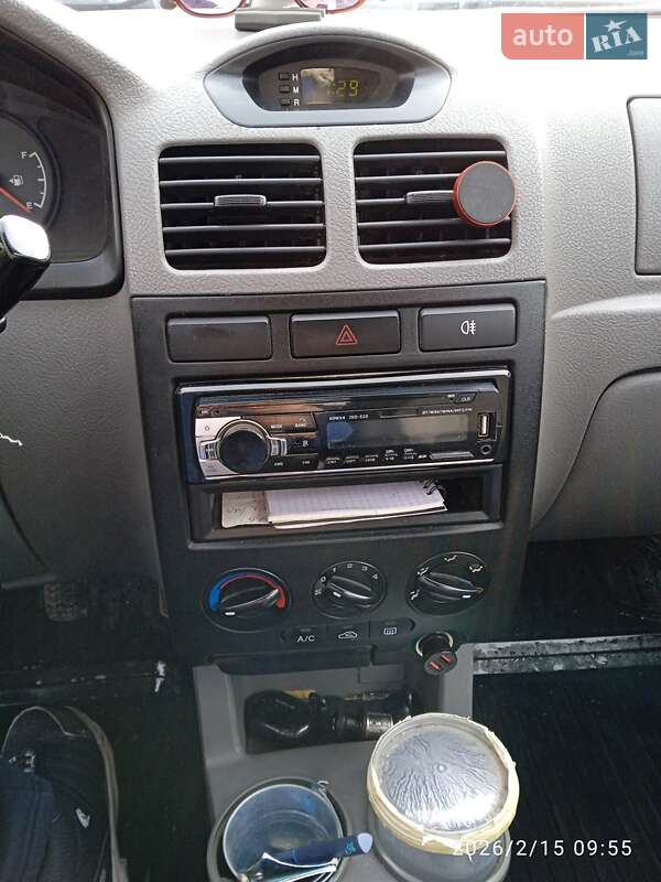 Универсал Kia Rio 2005 в Днепре