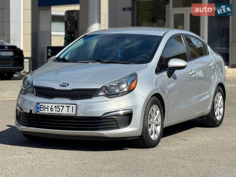 Седан Kia Rio 2015 в Одессе