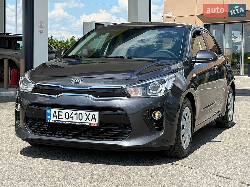 Хэтчбек Kia Rio 2018 в Днепре Хэтчбек Kia Rio 2018 в Днепре