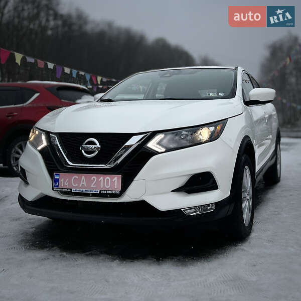 Внедорожник / Кроссовер Nissan Rogue Sport 2020 в Черновцах