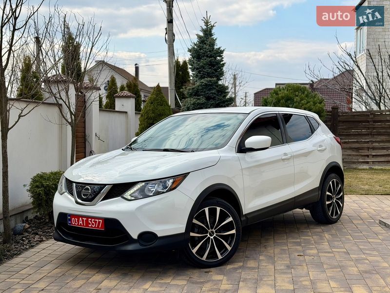 Внедорожник / Кроссовер Nissan Rogue Sport 2018 в Виннице