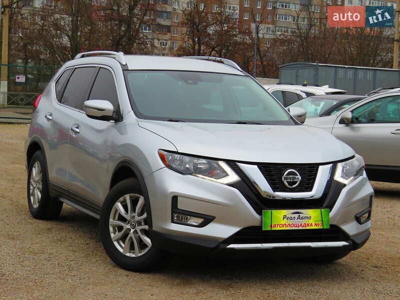 Внедорожник / Кроссовер Nissan Rogue 2018 в Кропивницком