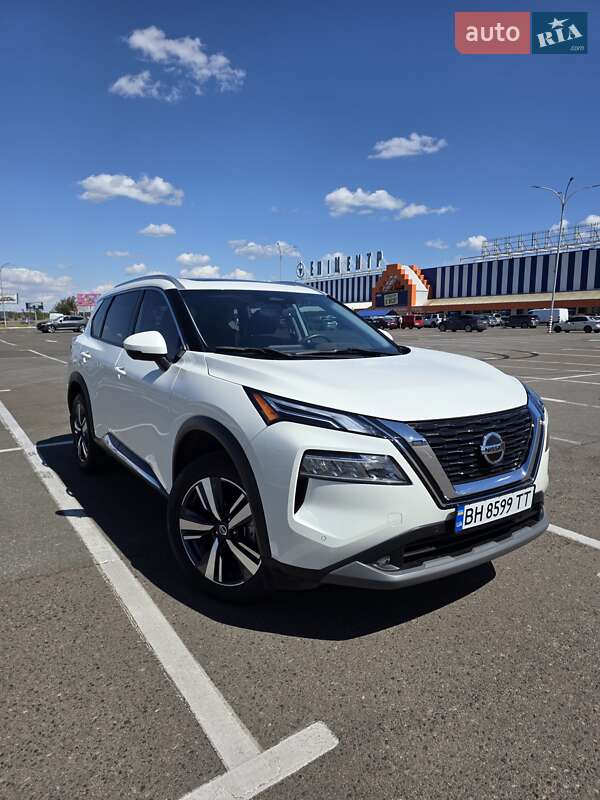 Внедорожник / Кроссовер Nissan Rogue 2021 в Одессе