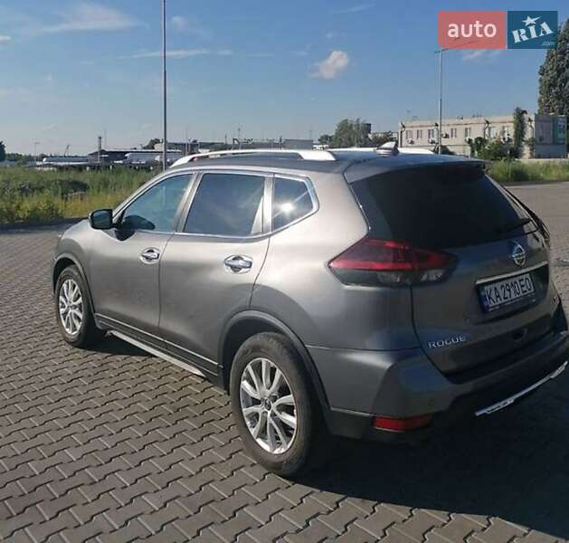 Позашляховик / Кросовер Nissan Rogue 2018 в Радомишлі