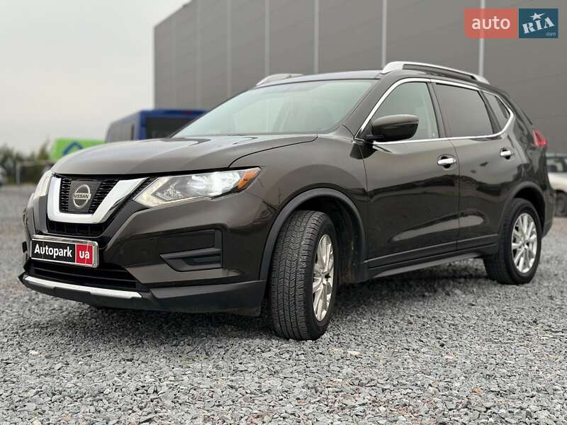 Внедорожник / Кроссовер Nissan Rogue 2017 в Львове