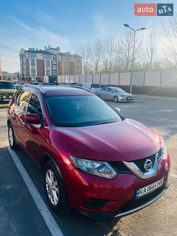 Внедорожник / Кроссовер Nissan Rogue 2016 в Киеве