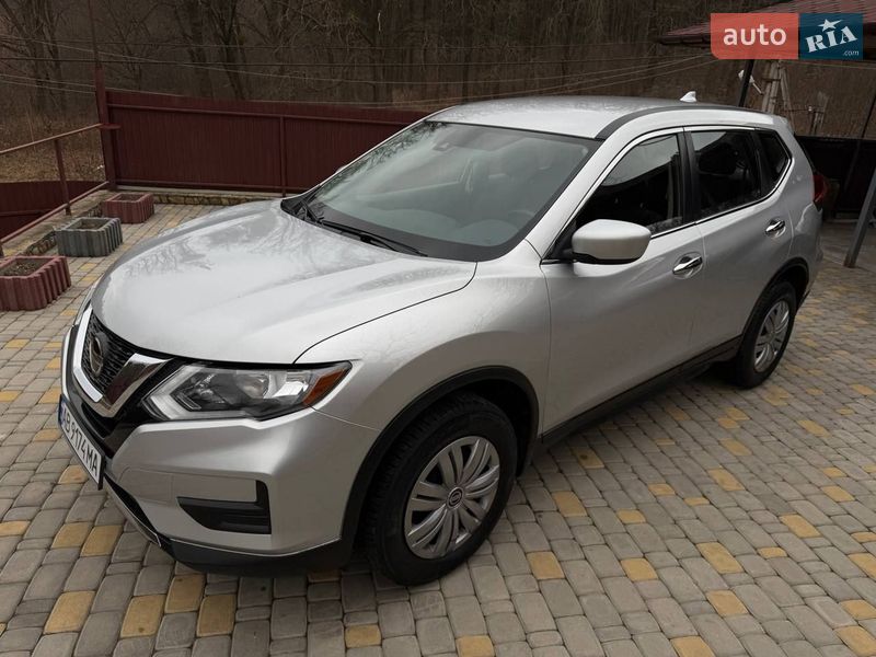 Внедорожник / Кроссовер Nissan Rogue 2020 в Виннице