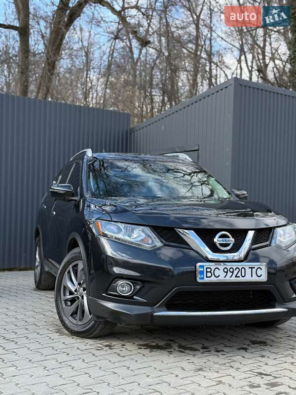 Внедорожник / Кроссовер Nissan Rogue 2016 в Дрогобыче
