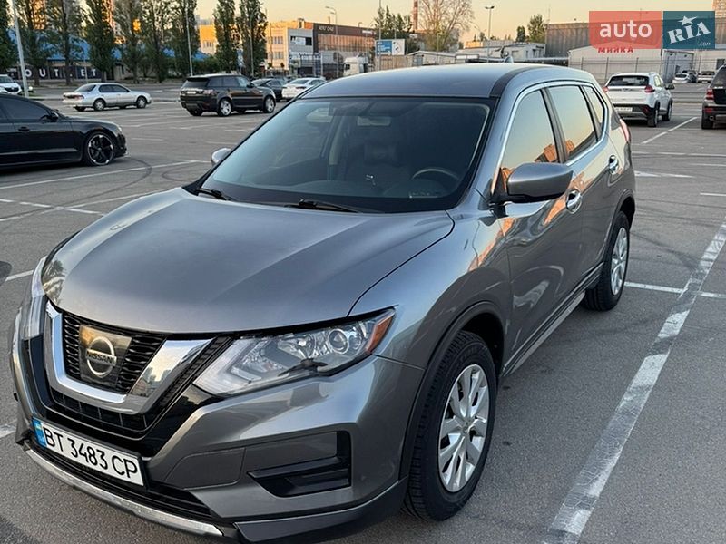 Внедорожник / Кроссовер Nissan Rogue 2017 в Киеве