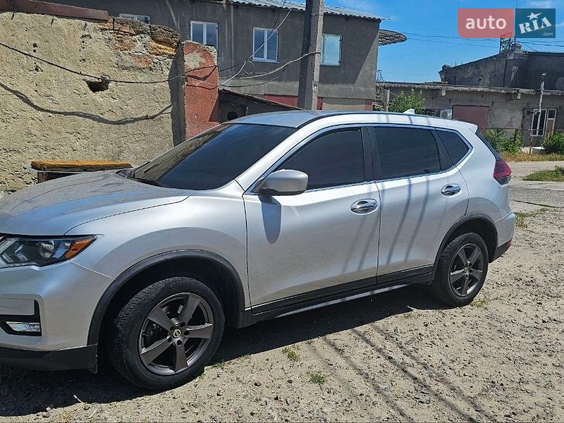 Внедорожник / Кроссовер Nissan Rogue 2017 в Одессе Внедорожник / Кроссовер Nissan Rogue 2017 в Одессе