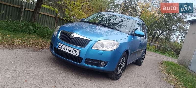 Микровэн Skoda Roomster 2007 в Ровно Микровэн Skoda Roomster 2007 в Ровно