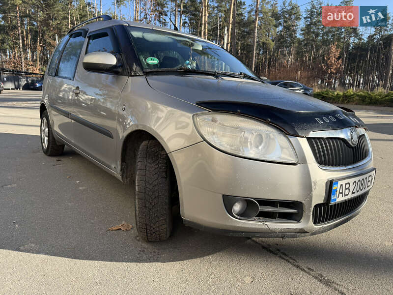 Микровэн Skoda Roomster 2008 в Ирпене