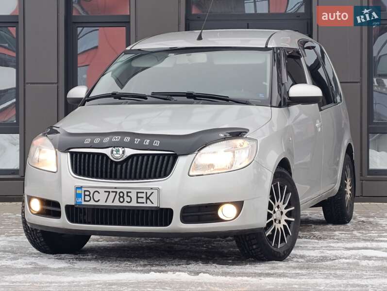 Микровэн Skoda Roomster 2007 в Дрогобыче