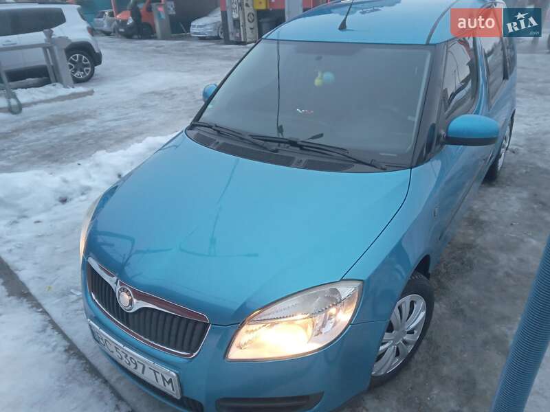 Микровэн Skoda Roomster 2008 в Львове Микровэн Skoda Roomster 2008 в Львове