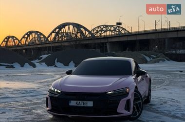 Купе Audi RS e-tron GT 2022 в Києві