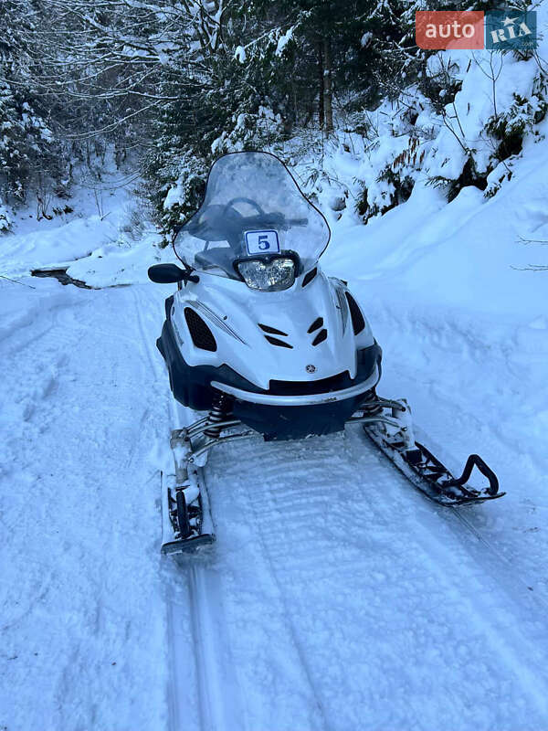 Горные снегоходы Yamaha RS 2010 в Славском