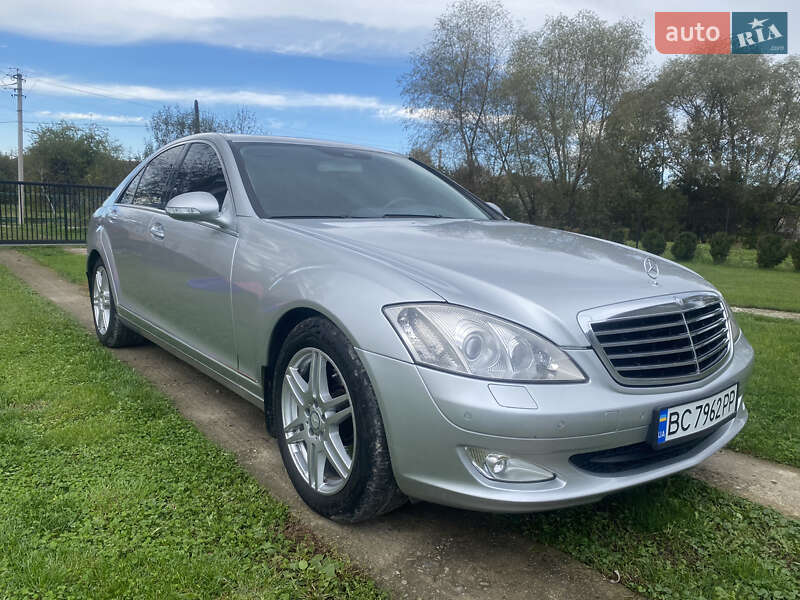 Седан Mercedes-Benz S-Class 2007 в Ивано-Франковске Седан Mercedes-Benz S-Class 2007 в Ивано-Франковске