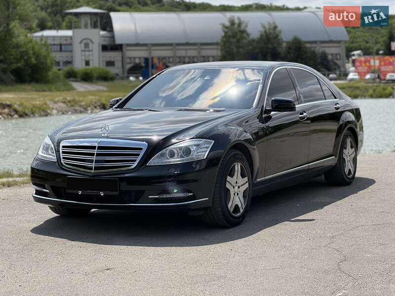 Седан Mercedes-Benz S-Class 2012 в Днепре