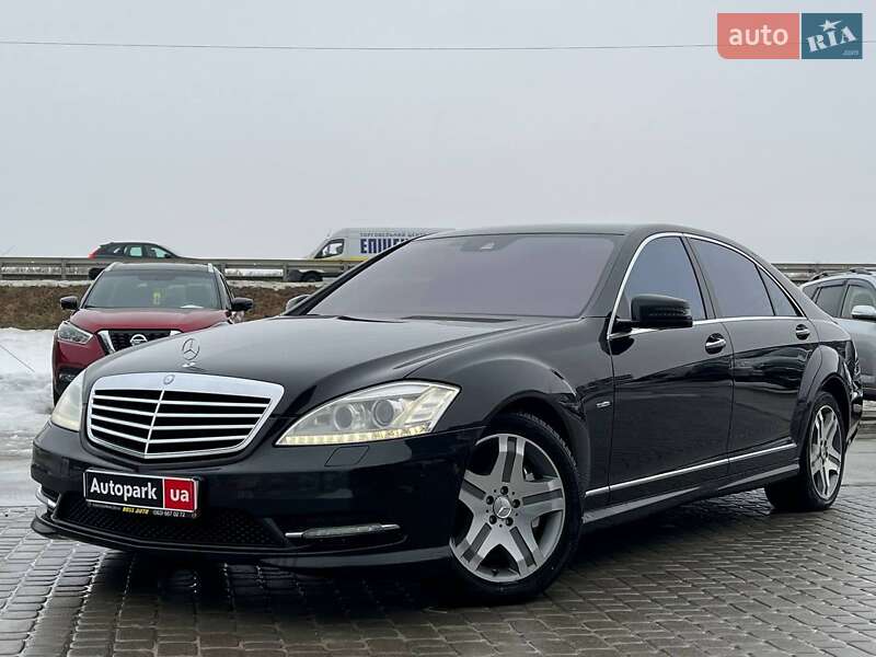Седан Mercedes-Benz S-Class 2012 в Львове Седан Mercedes-Benz S-Class 2012 в Львове