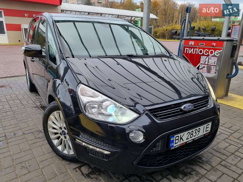 Мінівен Ford S-Max 2012 в Рівному Мінівен Ford S-Max 2012 в Рівному