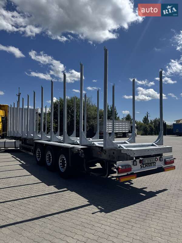 Лесовоз / Сортиментовоз - полуприцеп Schmitz Cargobull S01 2011 в Львове