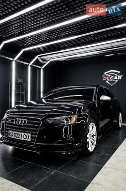 Седан Audi S3 2015 в Киеве