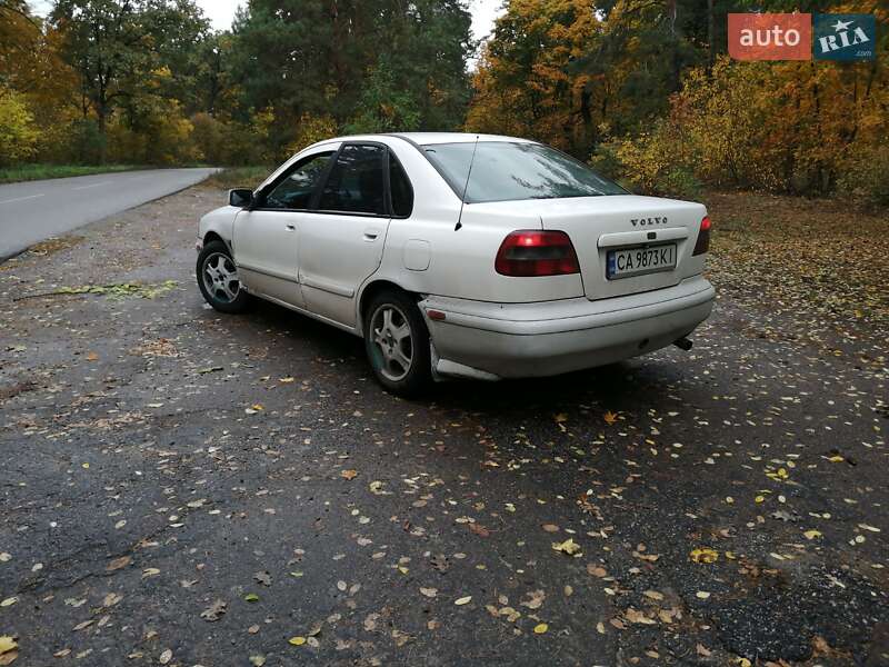 Седан Volvo S40 1998 в Черкассах Седан Volvo S40 1998 в Черкассах