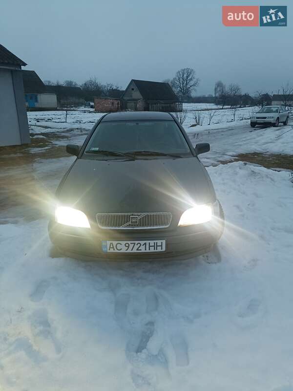 Седан Volvo S40 1998 в Ратным Седан Volvo S40 1998 в Ратным