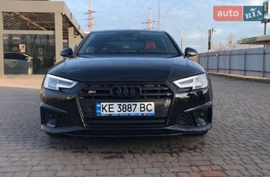 Седан Audi S4 2018 в Кривому Розі