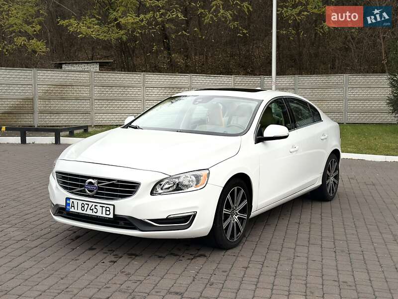 Седан Volvo S60 2016 в Киеве