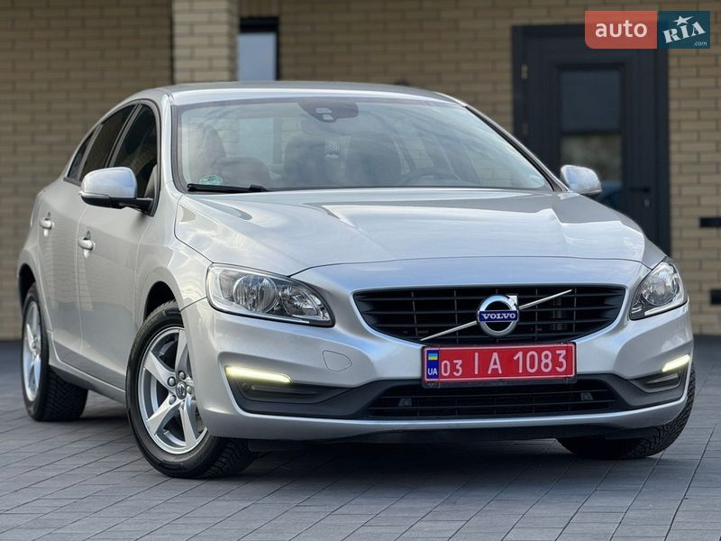 Седан Volvo S60 2016 в Радивилове