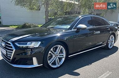 Седан Audi S8 2021 в Києві
