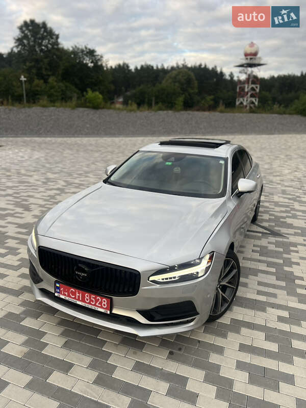 Седан Volvo S90 2018 в Львове