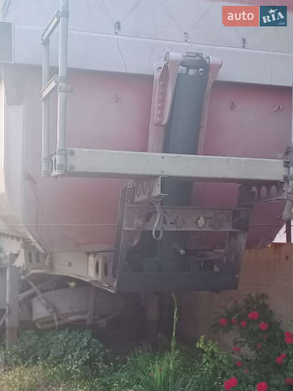 Самосвал полуприцеп Schmitz Cargobull SAF 2007 в Одессе