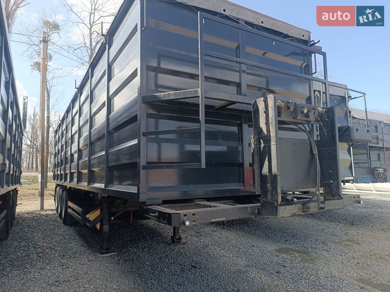 Самоскид напівпричіп Kogel SAF 2004 в Умані