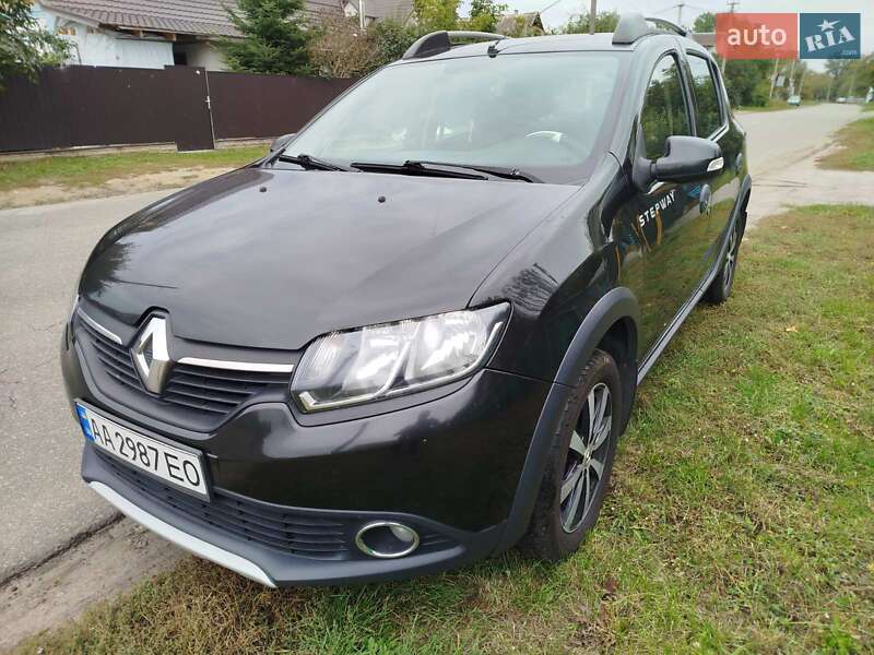 Внедорожник / Кроссовер Renault Sandero StepWay 2014 в Киеве