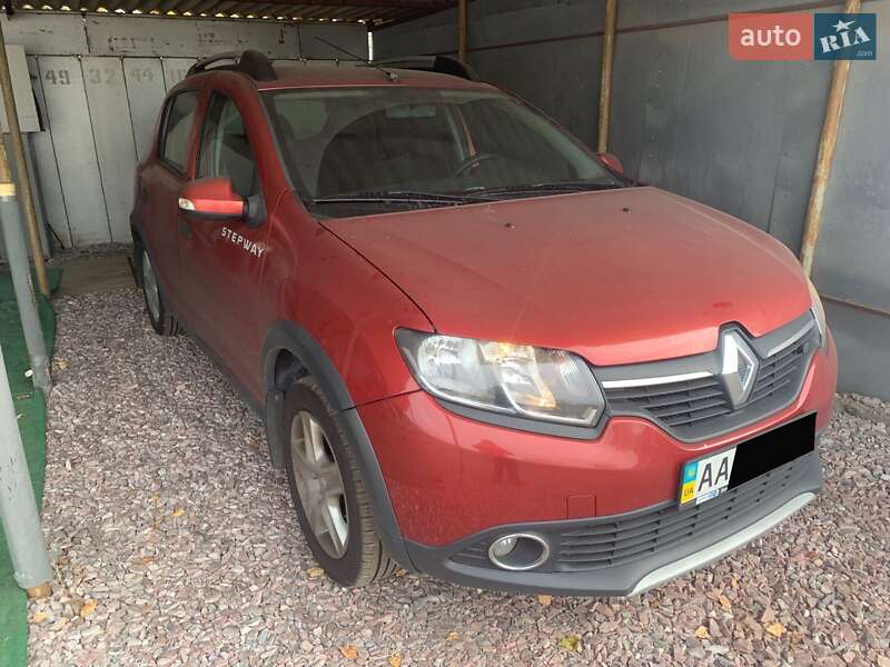 Позашляховик / Кросовер Renault Sandero StepWay 2014 в Києві Позашляховик / Кросовер Renault Sandero StepWay 2014 в Києві