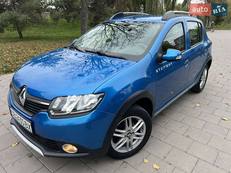 Хетчбек Renault Sandero StepWay 2016 в Вінниці Хетчбек Renault Sandero StepWay 2016 в Вінниці