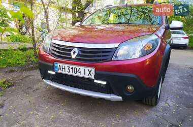 Хетчбек Renault Sandero 2012 в Краматорську