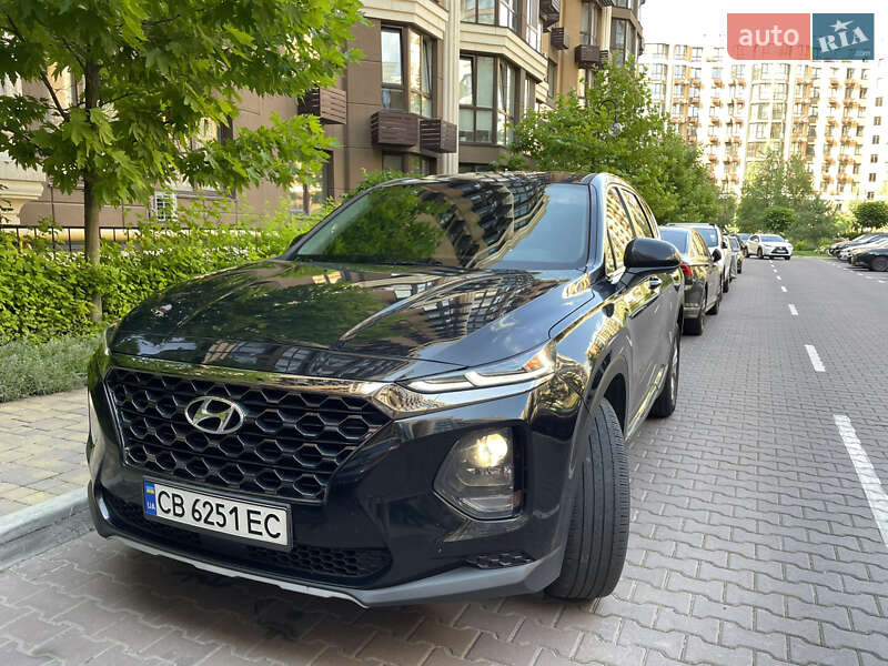Внедорожник / Кроссовер Hyundai Santa FE 2018 в Чернигове