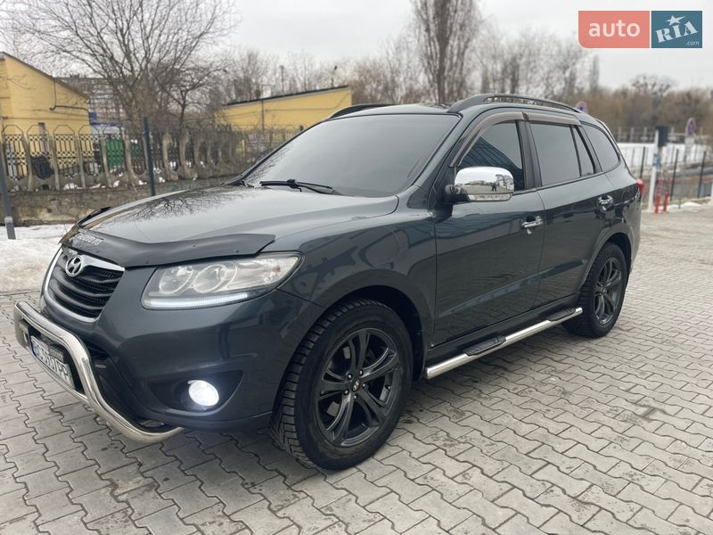 Внедорожник / Кроссовер Hyundai Santa FE 2011 в Ровно
