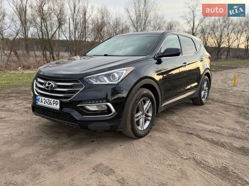 Внедорожник / Кроссовер Hyundai Santa FE 2017 в Киеве