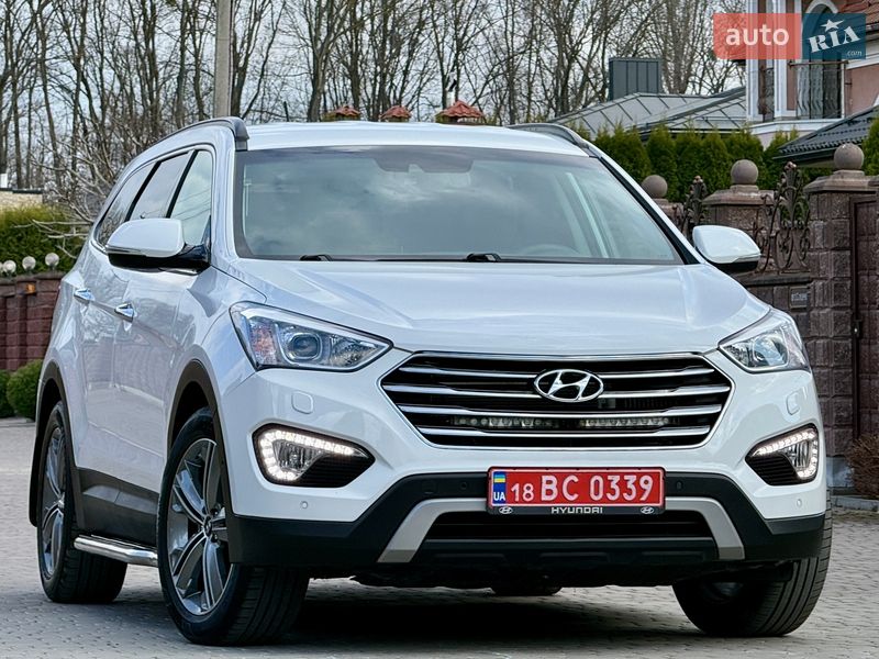 Внедорожник / Кроссовер Hyundai Santa FE 2015 в Ровно