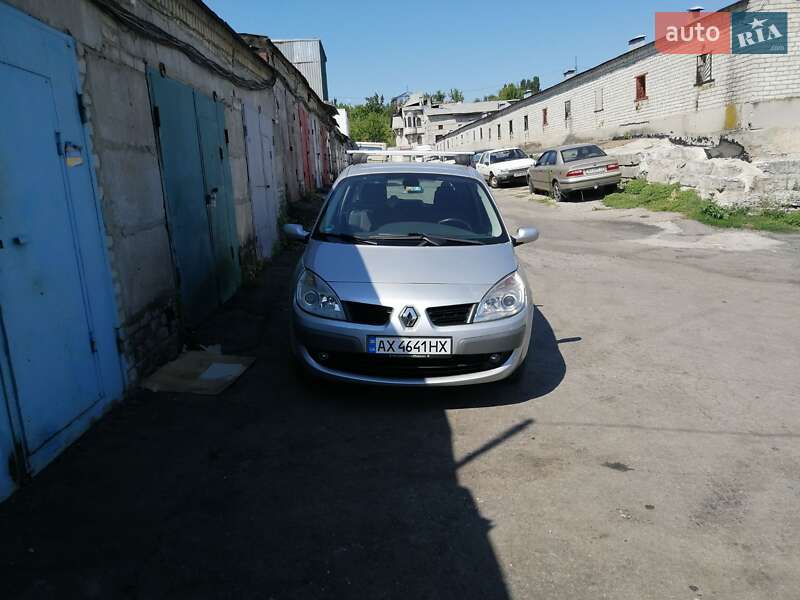 Минивэн Renault Scenic 2008 в Гадяче